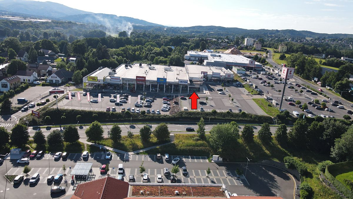 Pronájem obchodního prostoru 240 m²