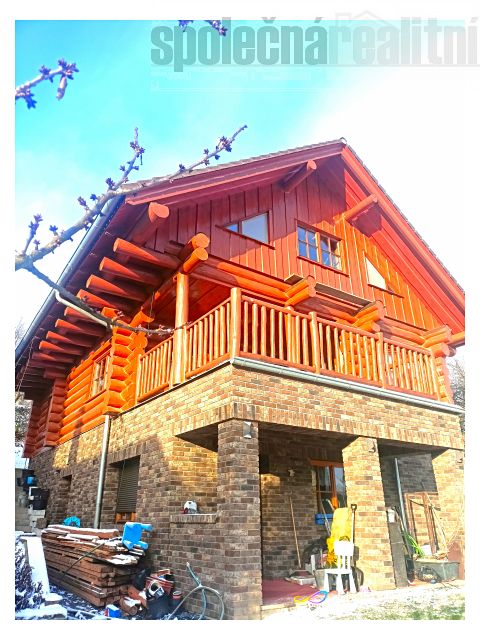 Prodej rodinného domu 200 m², pozemek 1183 m²