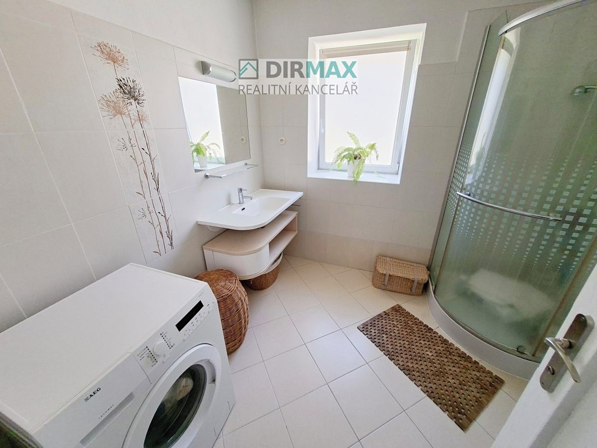 Prodej rodinného domu 270 m², pozemek 1958 m² – fotografie 5