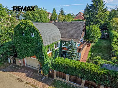 Prodej rodinného domu 256 m², pozemek 894 m²