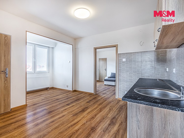 Комерційне приміщення на продаж, 870 м² (11 з 30)
