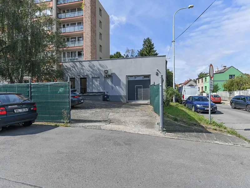 Prodej skladového prostoru 210 m², Praha – náhled fotky 3