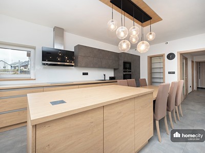 Haus zur Miete, 139 m² (2 von 25)