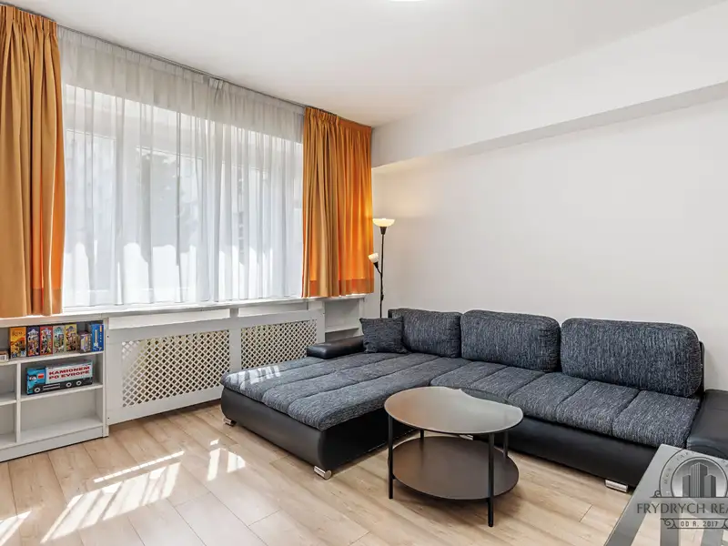 Prodej bytu 3+1 75 m², Praha – náhled fotky 2