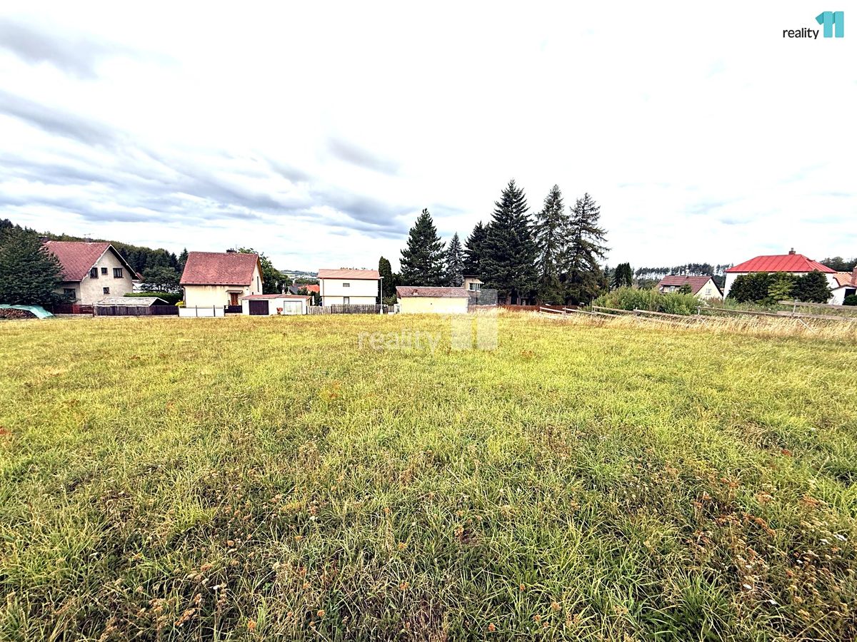 Prodej stavebního pozemku 1000 m² – fotografie 2