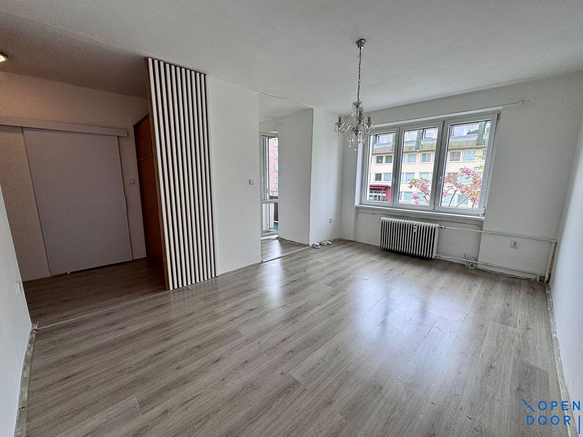 Pronájem bytu 1+1 36 m² – fotografie 2
