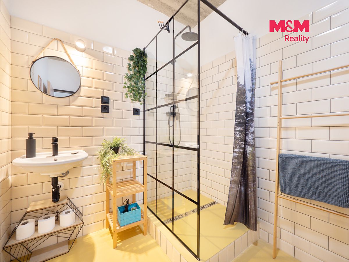 Pronájem bytu 1+kk 34 m² – fotografie 3
