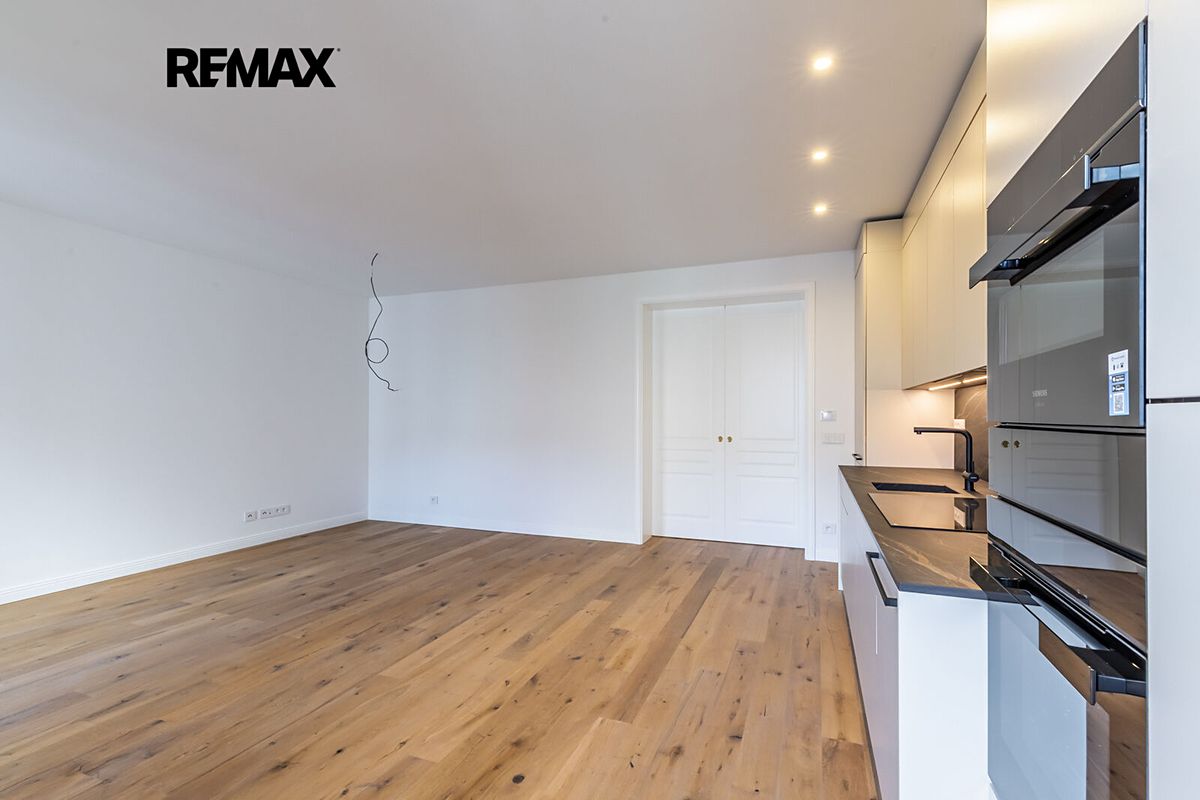 Pronájem bytu 4+kk 130 m² – fotografie 4