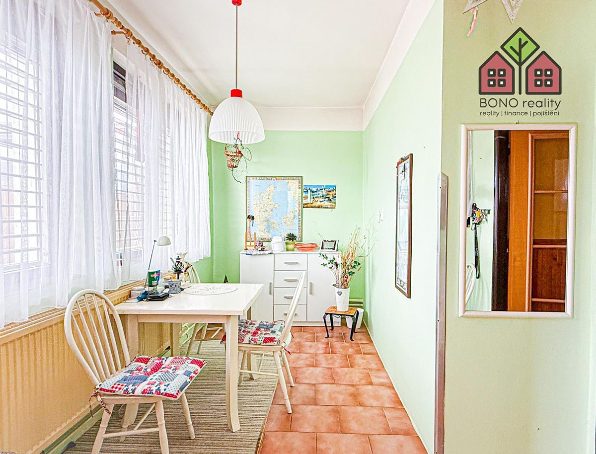 Prodej rodinného domu 105 m², pozemek 208 m² – fotografie 2