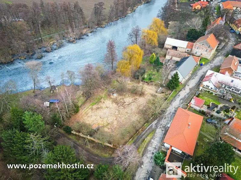 Prodej stavebního pozemku 880 m², Hostín u Vojkovic – náhled fotky 2