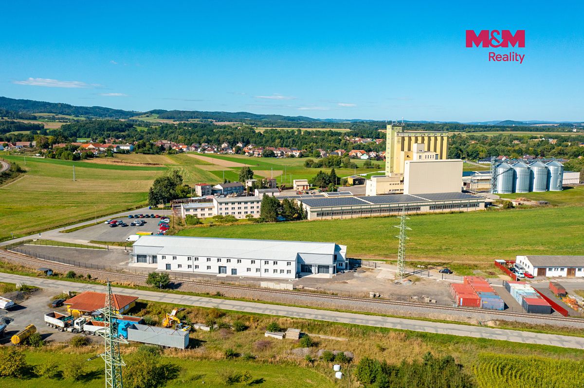 Pronájem komerčního pozemku 1500 m² – fotografie 3