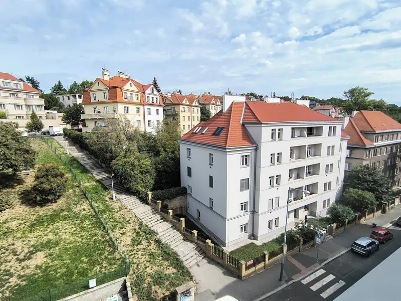 Pronájem bytu 2+kk 51 m², Praha – náhled fotky 3