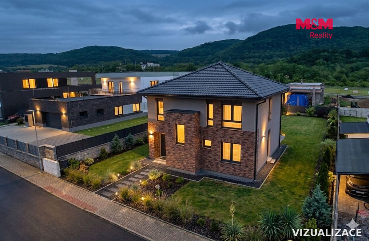 Prodej rodinného domu 159 m², pozemek 921 m² – fotografie 3
