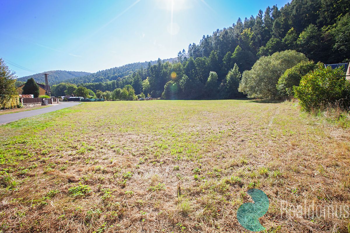 Prodej stavebního pozemku 2031 m²