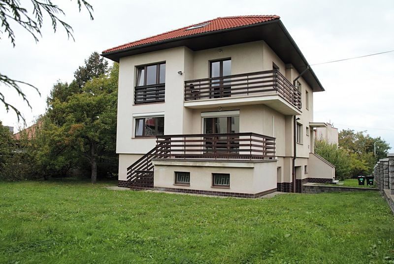 Pronájem kanceláře 273 m²
