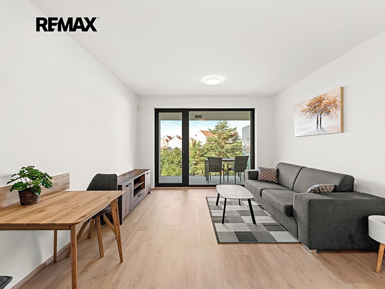 Квартира 1+kk в оренду, 33 м² (4 з 24)