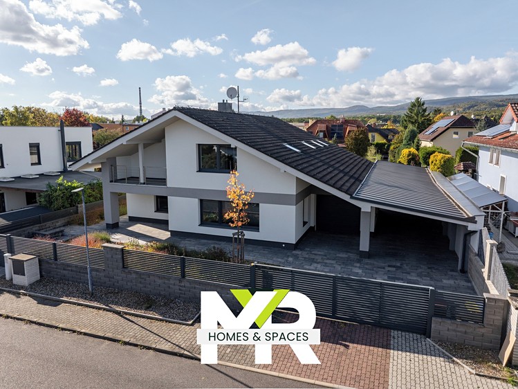 Prodej domu, 257 m² (47 z 64)