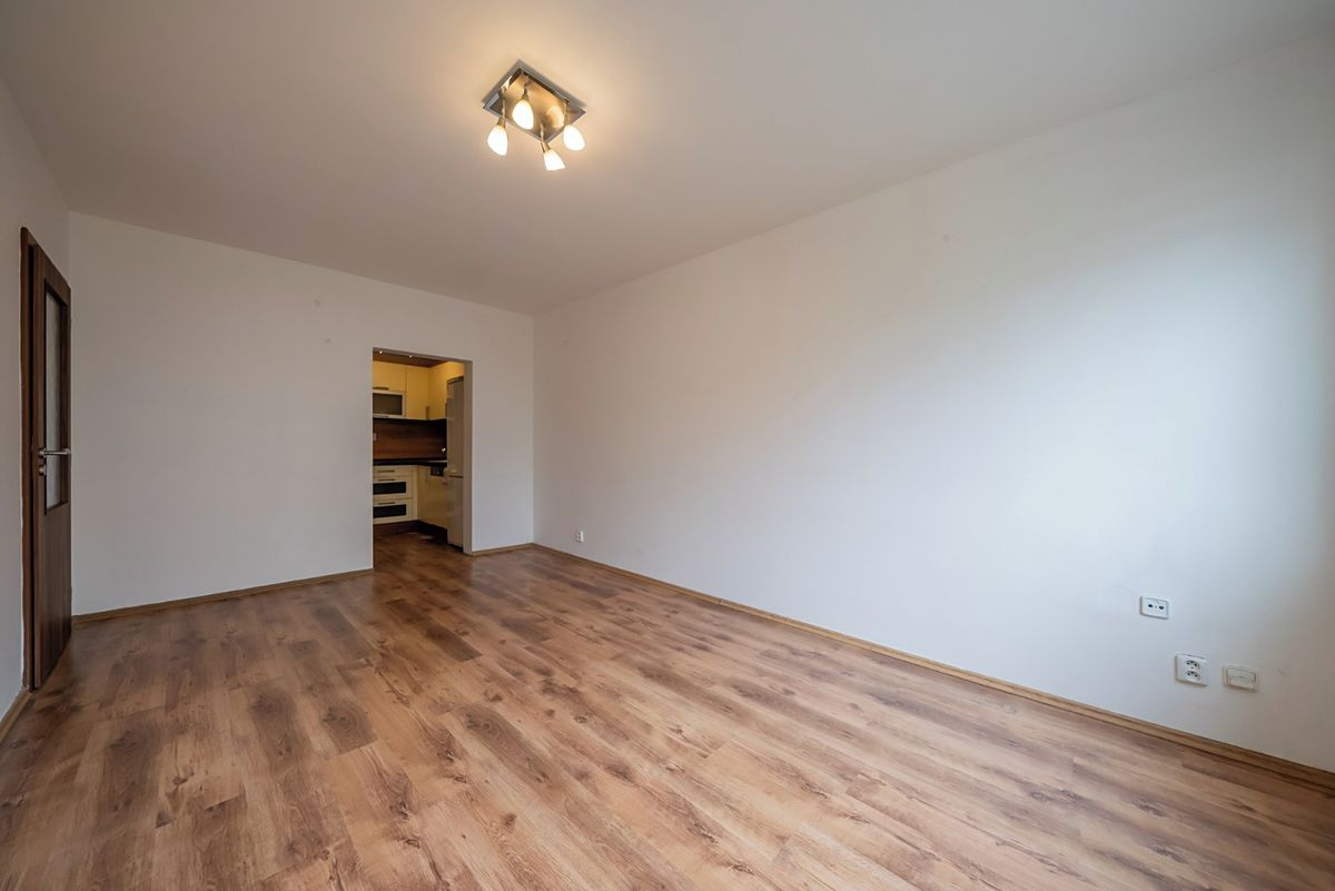 Pronájem bytu 2+kk 43 m² – fotografie 4