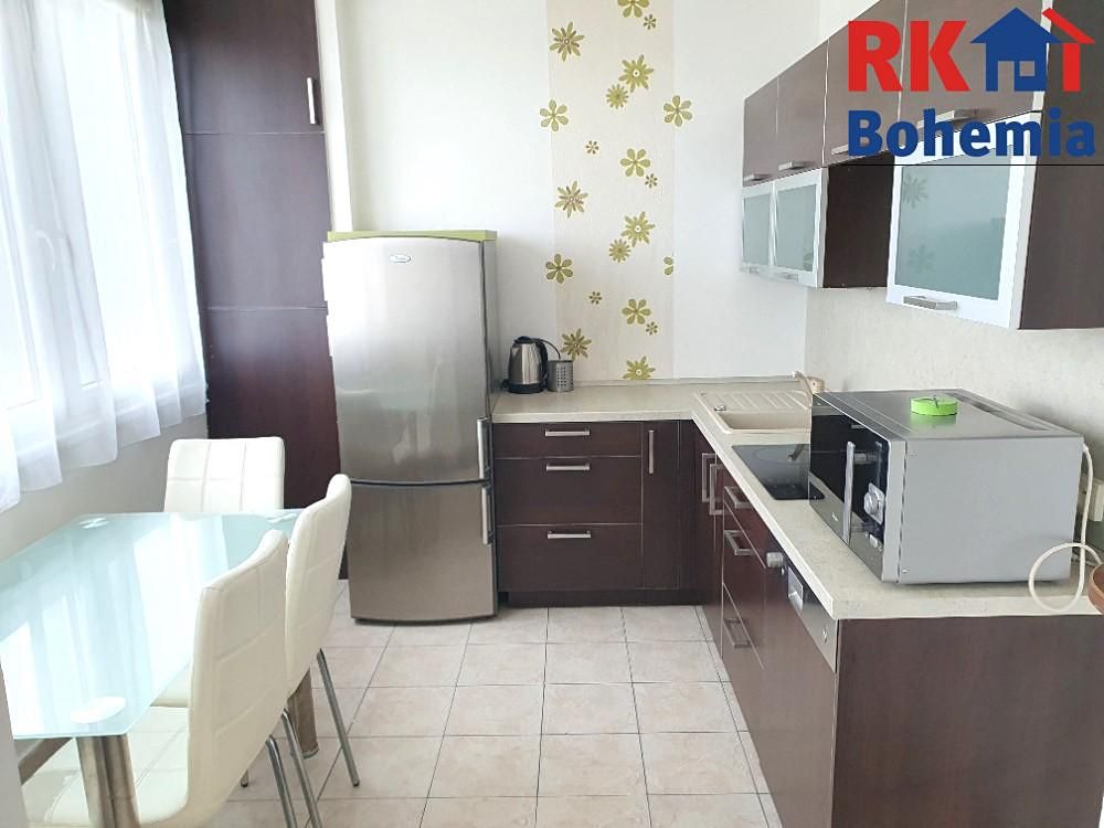 Pronájem bytu 2+1 66 m² – fotografie 3
