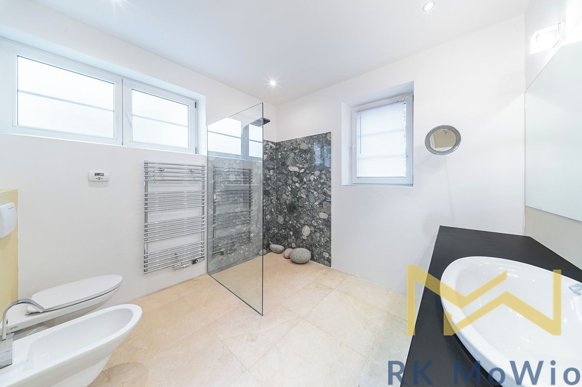 Pronájem rodinného domu 259 m², pozemek 398 m² – fotografie 5