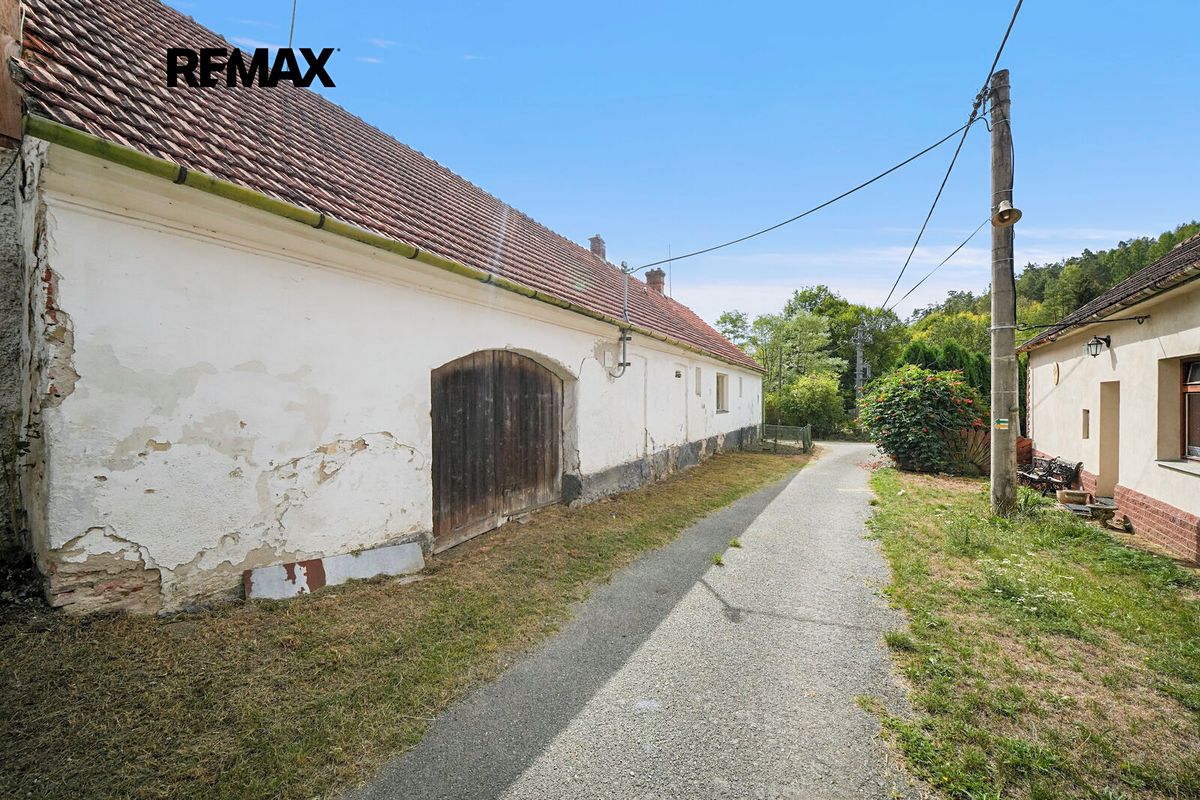 Prodej rodinného domu 56 m², pozemek 699 m² – fotografie 3