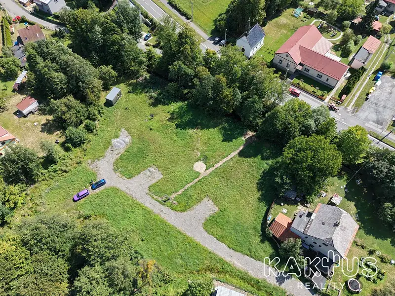Prodej stavebního pozemku 721 m², Bordovice – náhled fotky 1