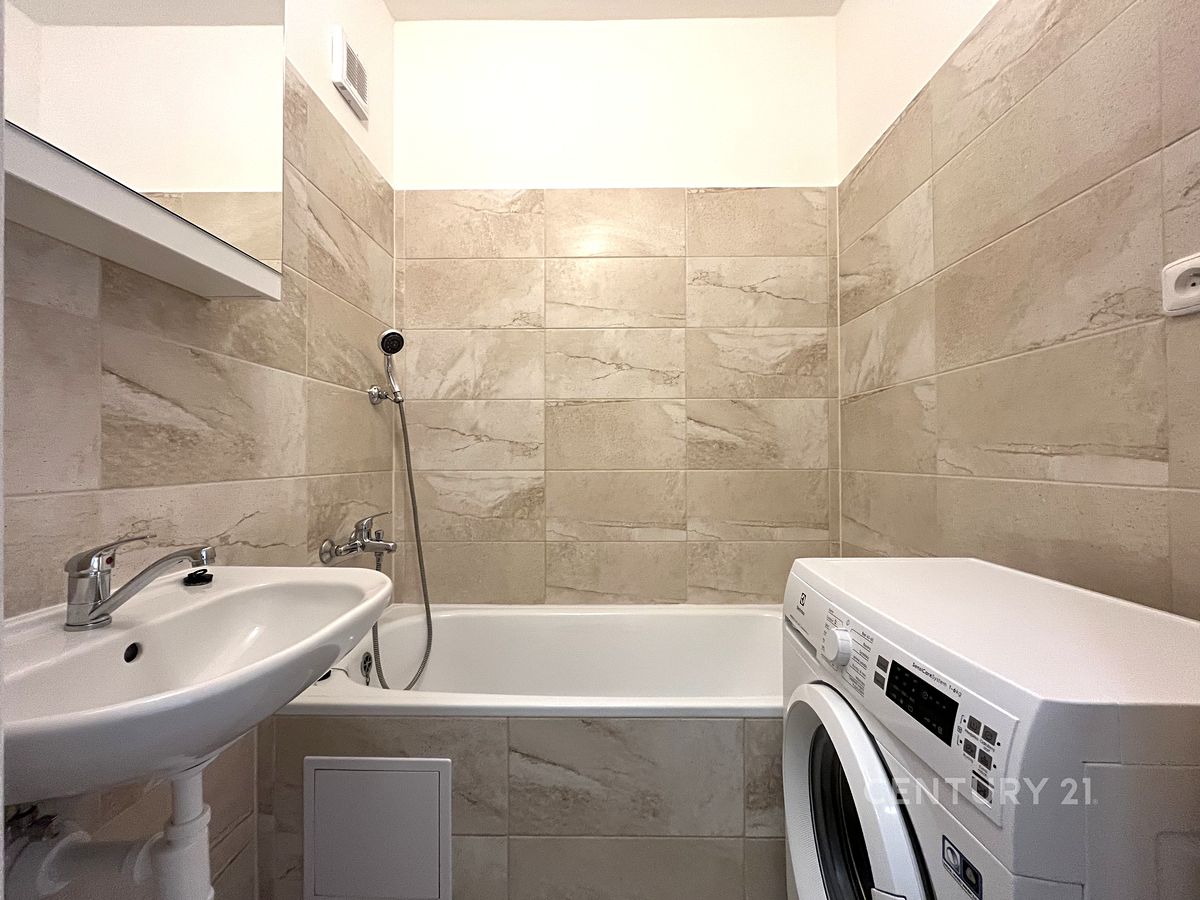 Pronájem bytu 2+1 56 m² – fotografie 2