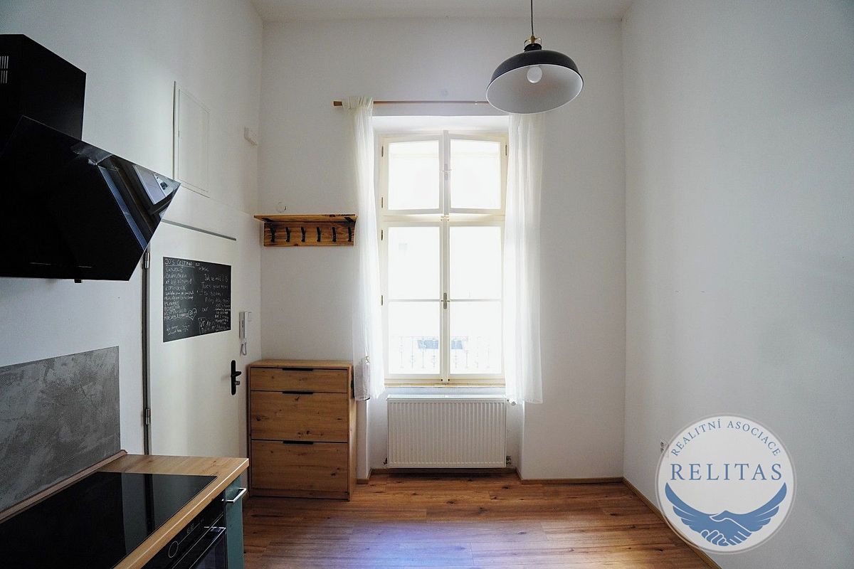 Pronájem bytu 2+1 56 m² – fotografie 4