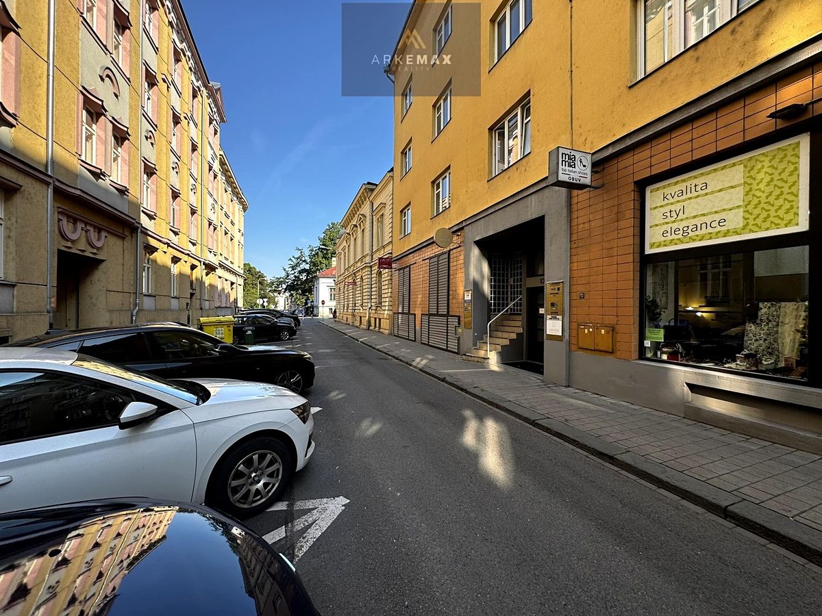Pronájem obchodního prostoru 15 m² 5