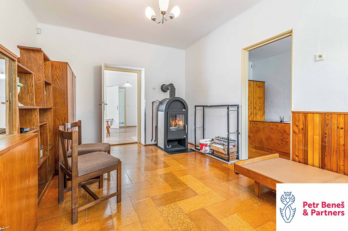 Prodej rodinného domu 157 m², pozemek 392 m² – fotografie 2