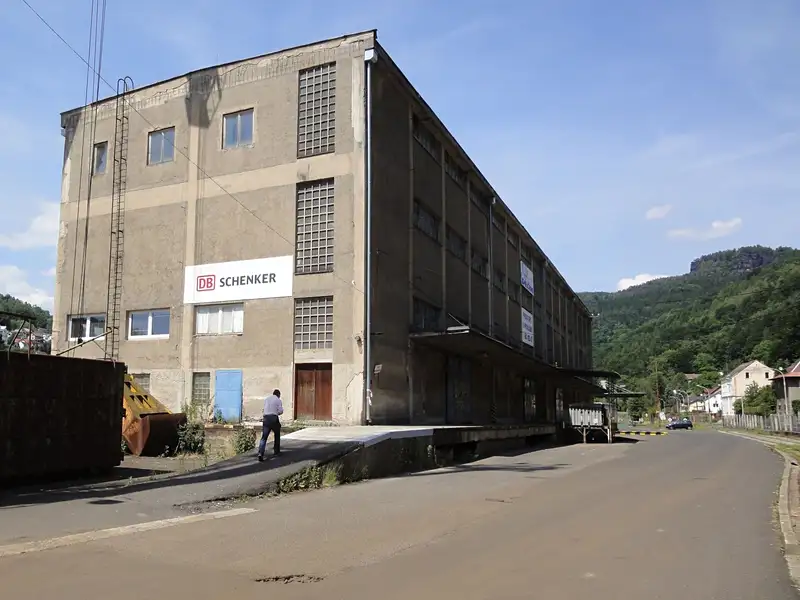 Pronájem skladového prostoru 890 m², Děčín – náhled fotky 2