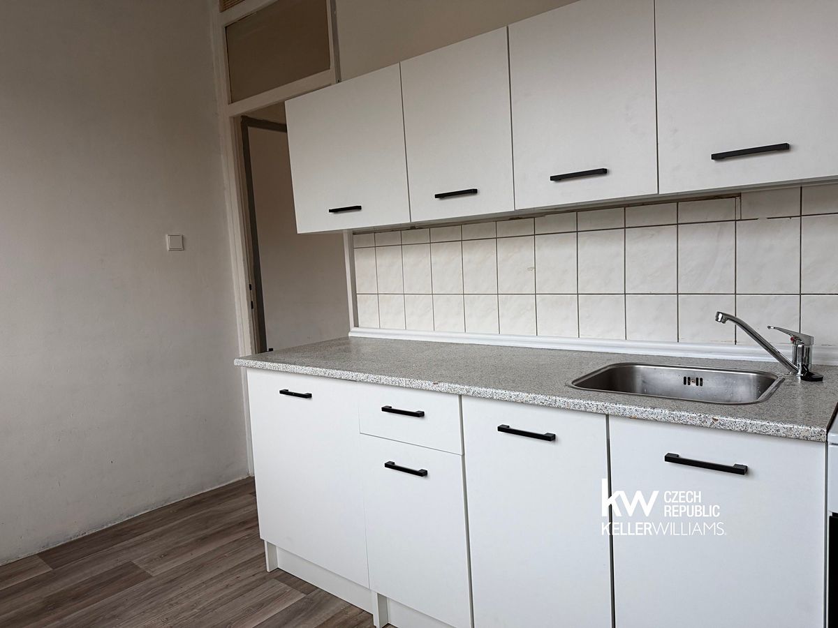 Pronájem bytu 2+1 58 m² – fotografie 3