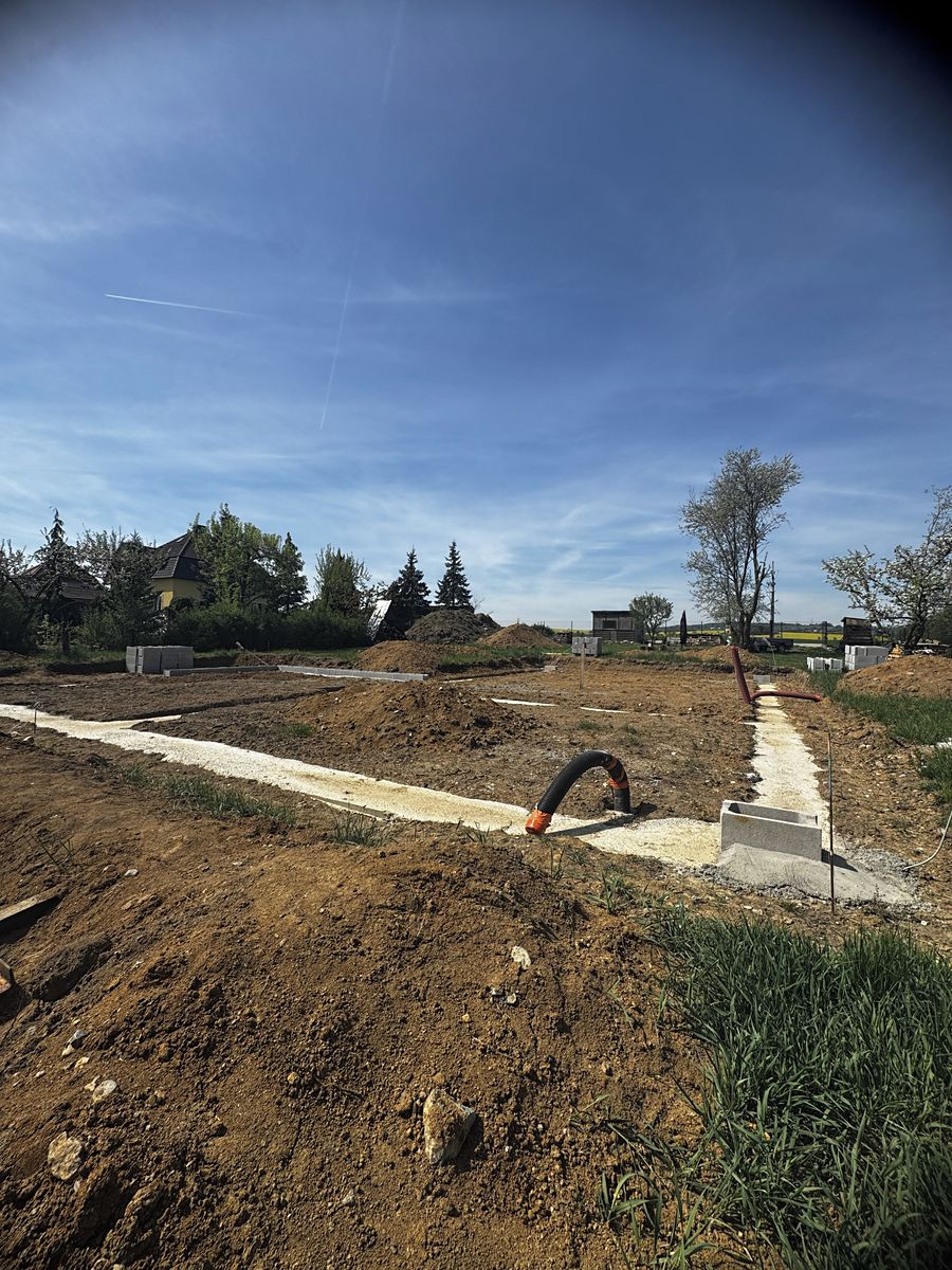 Prodej stavebního pozemku 1300 m² – fotografie 5