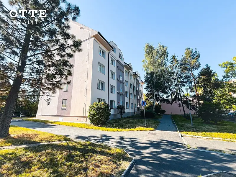 Prodej bytu 3+1 78 m², Plzeň – náhled fotky 1