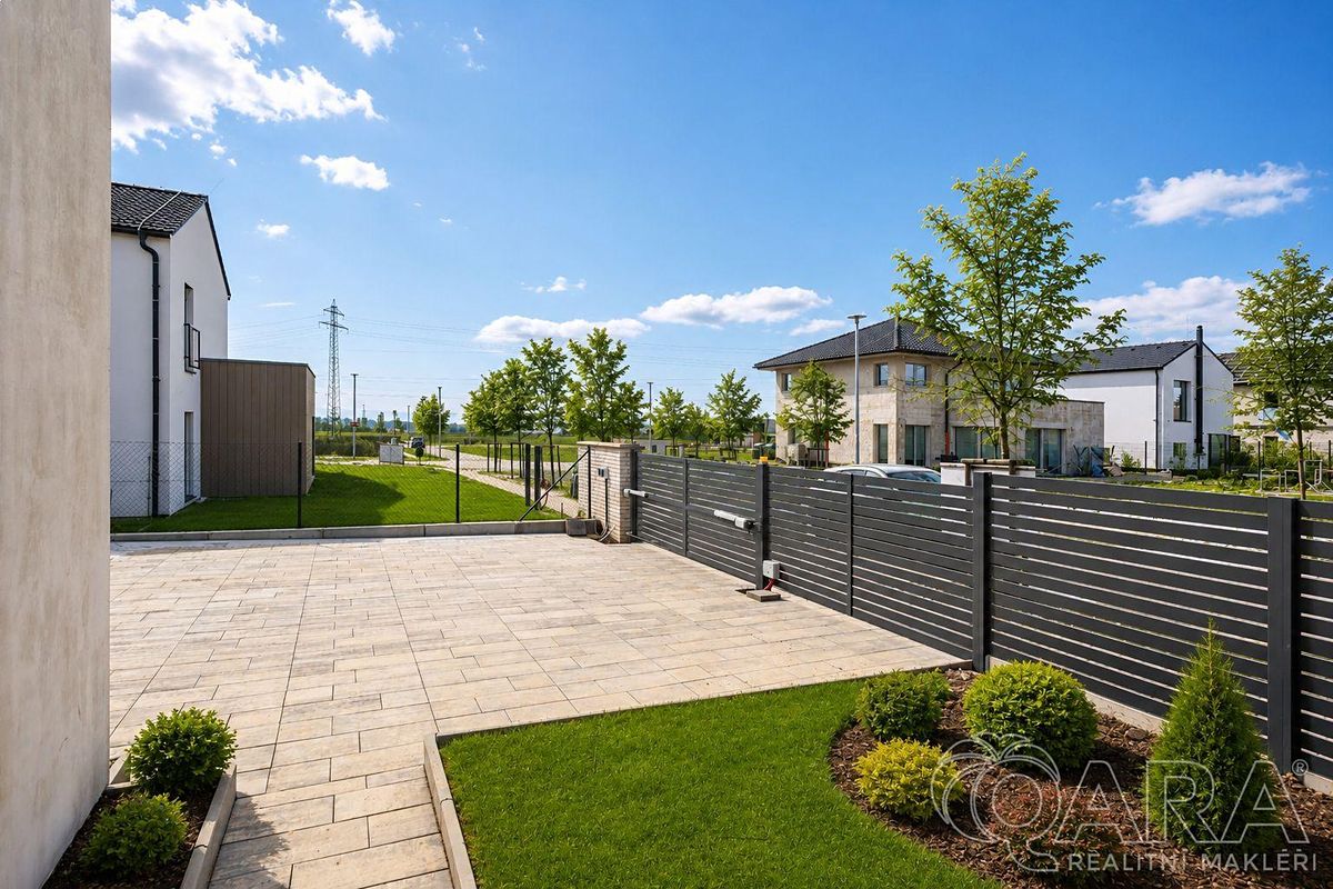 Prodej rodinného domu 183 m², pozemek 820 m² – fotografie 4
