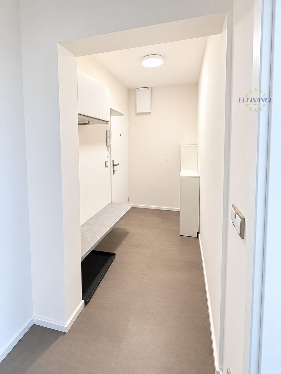 Pronájem bytu 3+kk 71 m² – fotografie 3