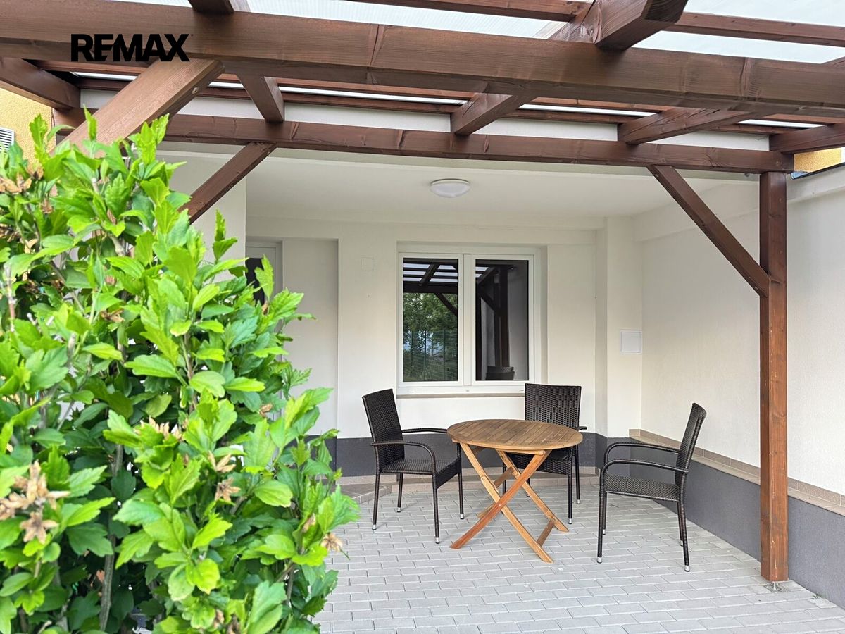Prodej rodinného domu 138 m², pozemek 333 m² – fotografie 3
