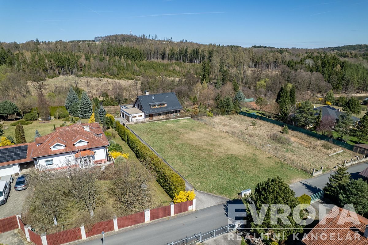 Prodej stavebního pozemku 1384 m² – fotografie 2