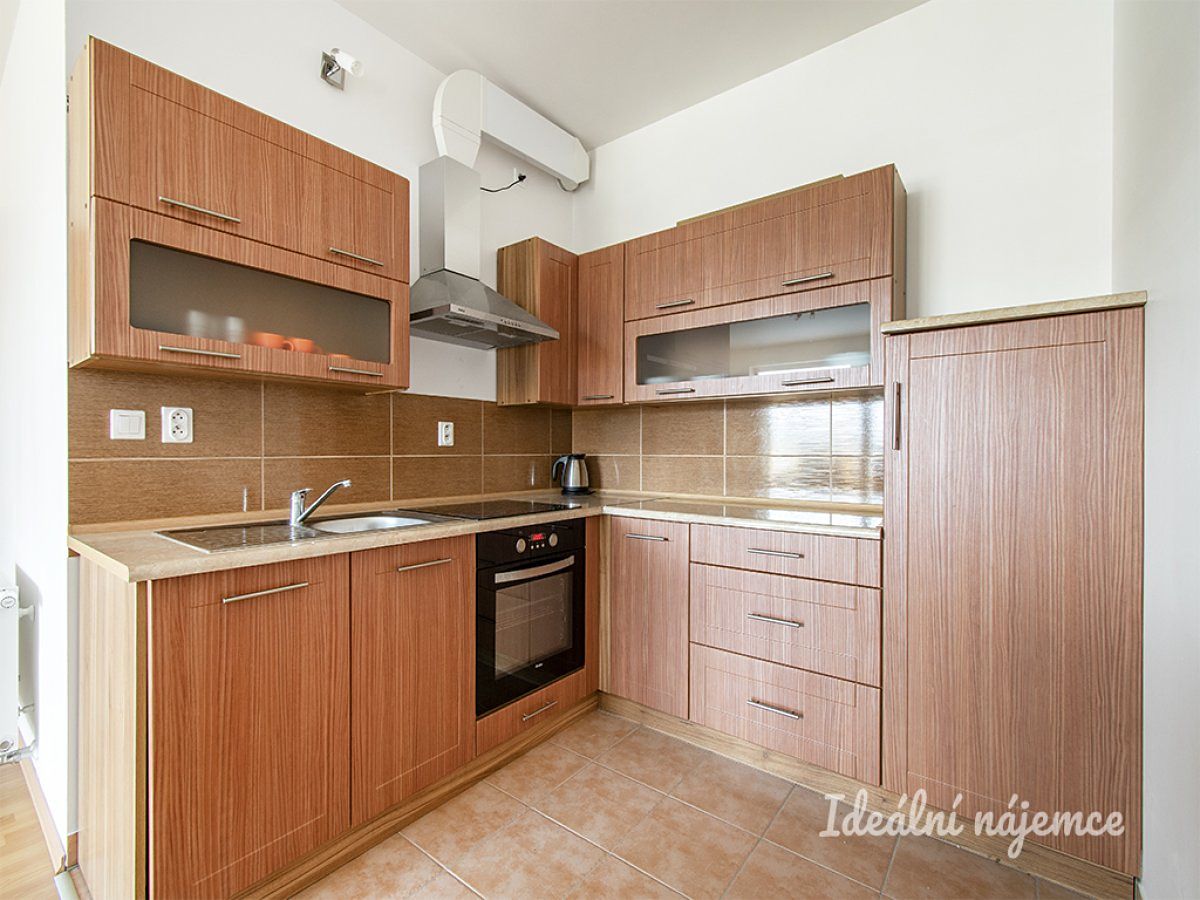 Pronájem bytu 2+kk 55 m² – fotografie 2