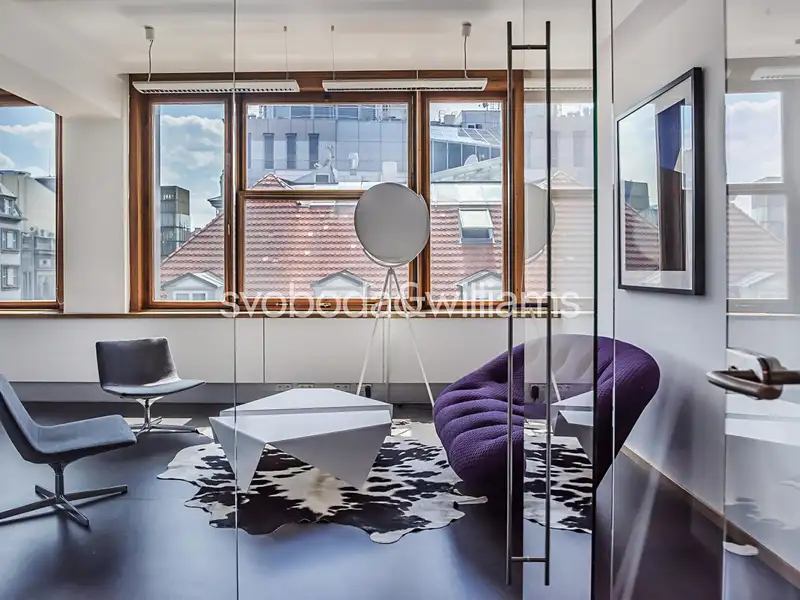 Pronájem kanceláře 39 m², Praha – náhled fotky 1