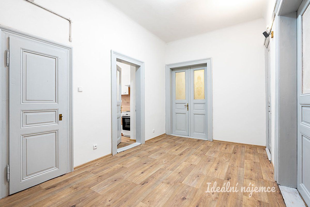Pronájem bytu 3+1 98 m² – fotografie 4