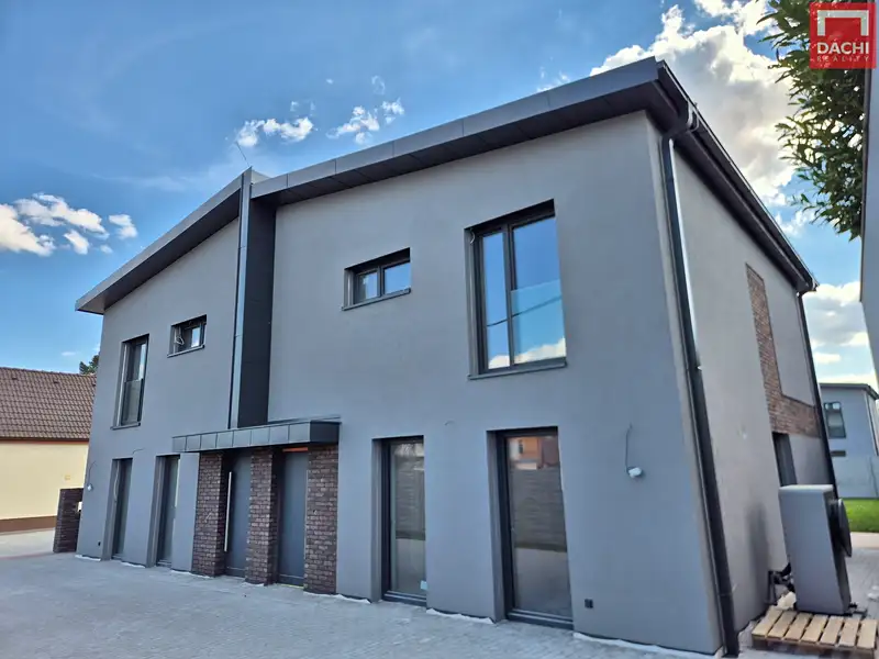 Prodej rodinného domu 111 m², pozemek 353 m², Průhonice – náhled fotky 3