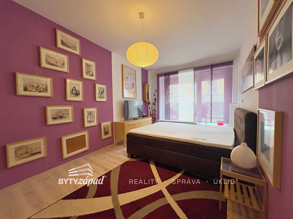 Pronájem bytu 2+kk 53 m² – fotografie 3