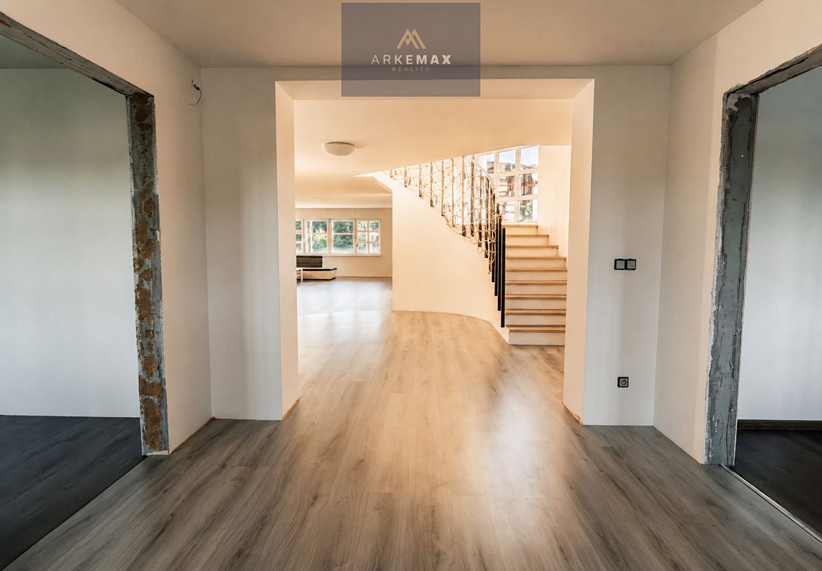 Prodej rodinného domu 398 m², pozemek 5060 m² – fotografie 5