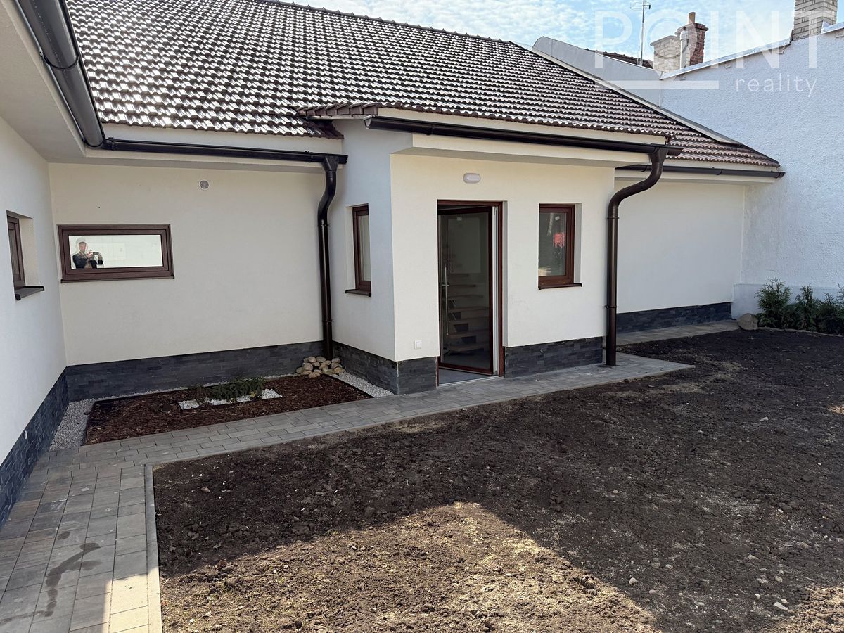Prodej rodinného domu 184 m², pozemek 266 m² – fotografie 4