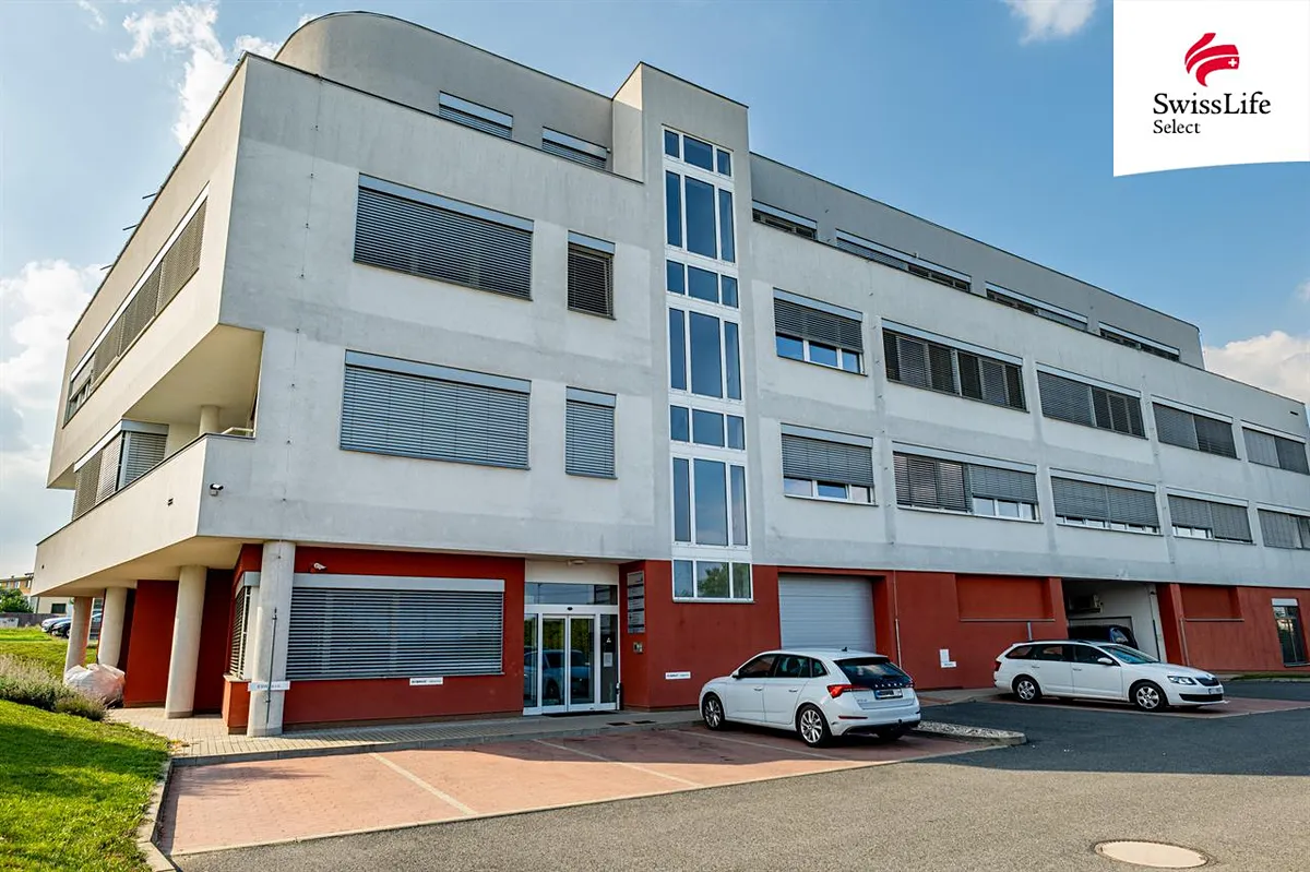 Pronájem kanceláře 403 m²