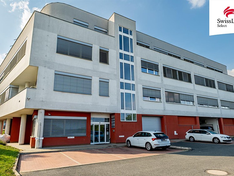 Pronájem komerčního prostoru, 403 m² (1 z 24)