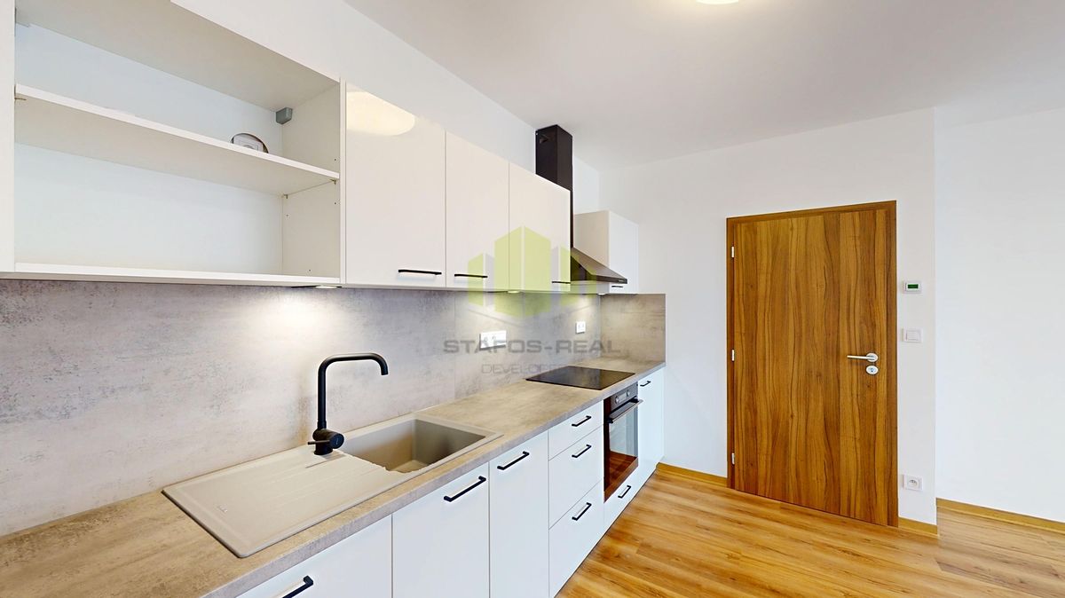 Pronájem bytu 2+kk 56 m² – fotografie 4