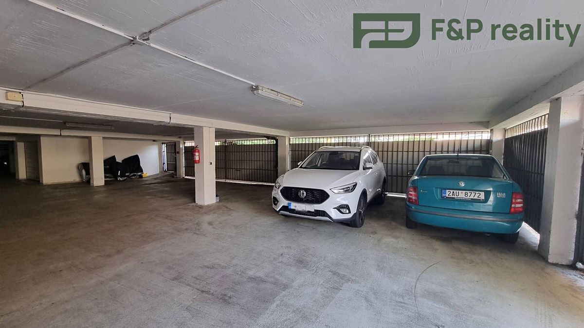 Prodej garážového stání 12 m² – fotografie 2