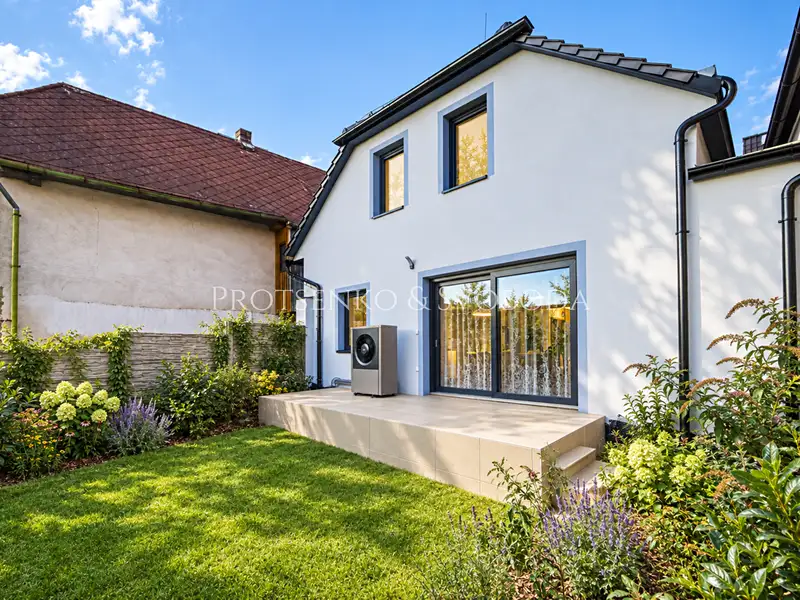 Prodej rodinného domu 215 m², pozemek 320 m², Dobšova, Kamenice nad Lipou, okres Pelhřimov